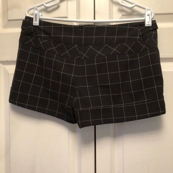 Guess Windowpane Shorts  - Picture 3 of 4